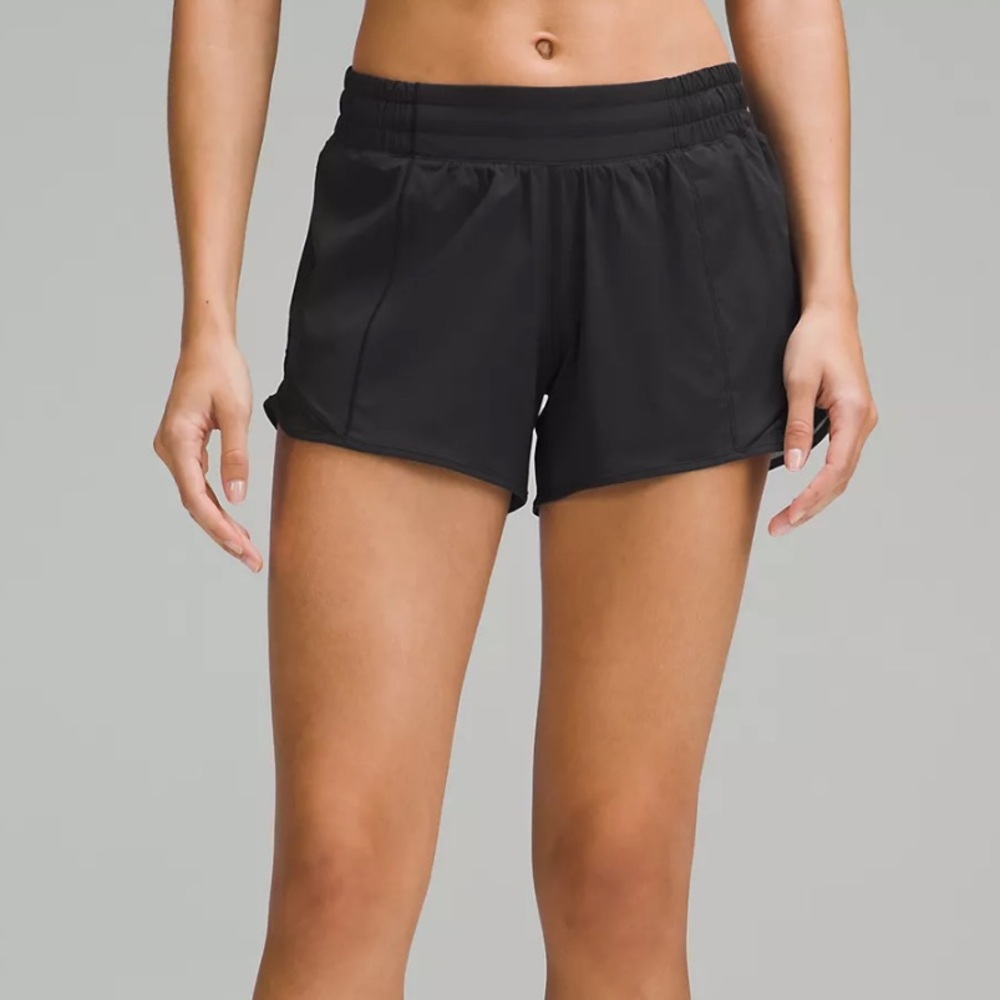 LULULEMON | Hotty Hot Low-Rise Lined Short 4"